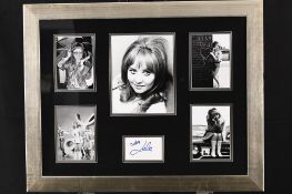 Lulu Framed Signature Presentation