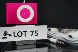RRP £89.99 Apple iPod Shuffle 2nd Generation 1GB Pink
