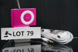 RRP £89.99 Apple iPod Shuffle 2nd Generation 1GB Pink