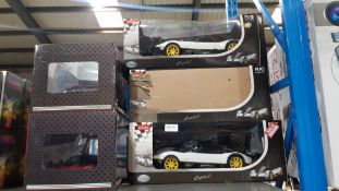 5 Items Ð 3 X Rastar RC Zonda R & 2 X La Ferrari RC Car