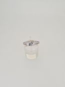 18ct white gold diamond set ring