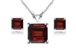 Silver Garnet Pendant & Matching Earrings