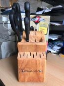 Mastercut 16 slot knife block with complimentary knives AND sharpener