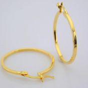 1 In (2.5 cm) Earring. In Yellow Gold