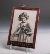 Art-déco-Fotorahmen (Anfang 20. Jahrhundert), Holz geschnitzt, m. Foto eines Mädchens m.<b