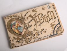 Poesiealbum (um 1900), handschriftliche Eintragungen m. div. Bildern beginnend im Jahr1919,