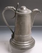 Gr. Schenkkanne aus Zinn (England, 19. Jahrhundert), Herst.: Janes Dixon u. Sons, Nr. 912