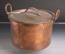 Kochtopf mit Deckel aus Kupfer (wohl Ende 18./Anfang 19. Jahrhundert), seitlich mit