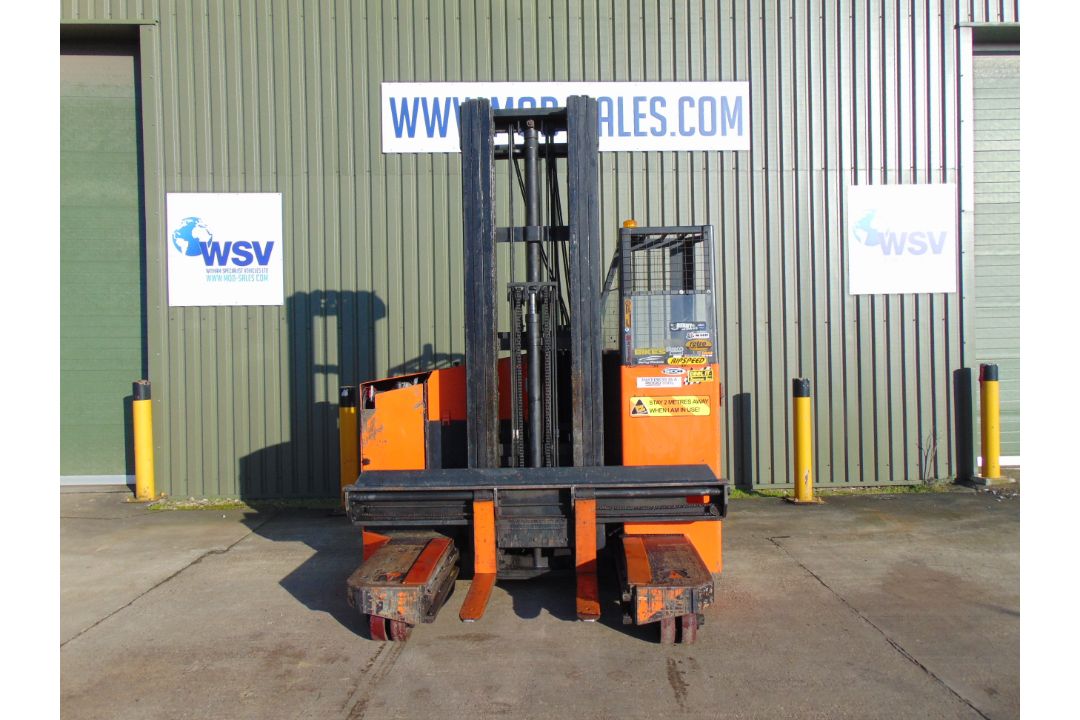 1999 Sidetracker S025B 4 Way Drive 4-way Reach Truck - Image 1 of 31