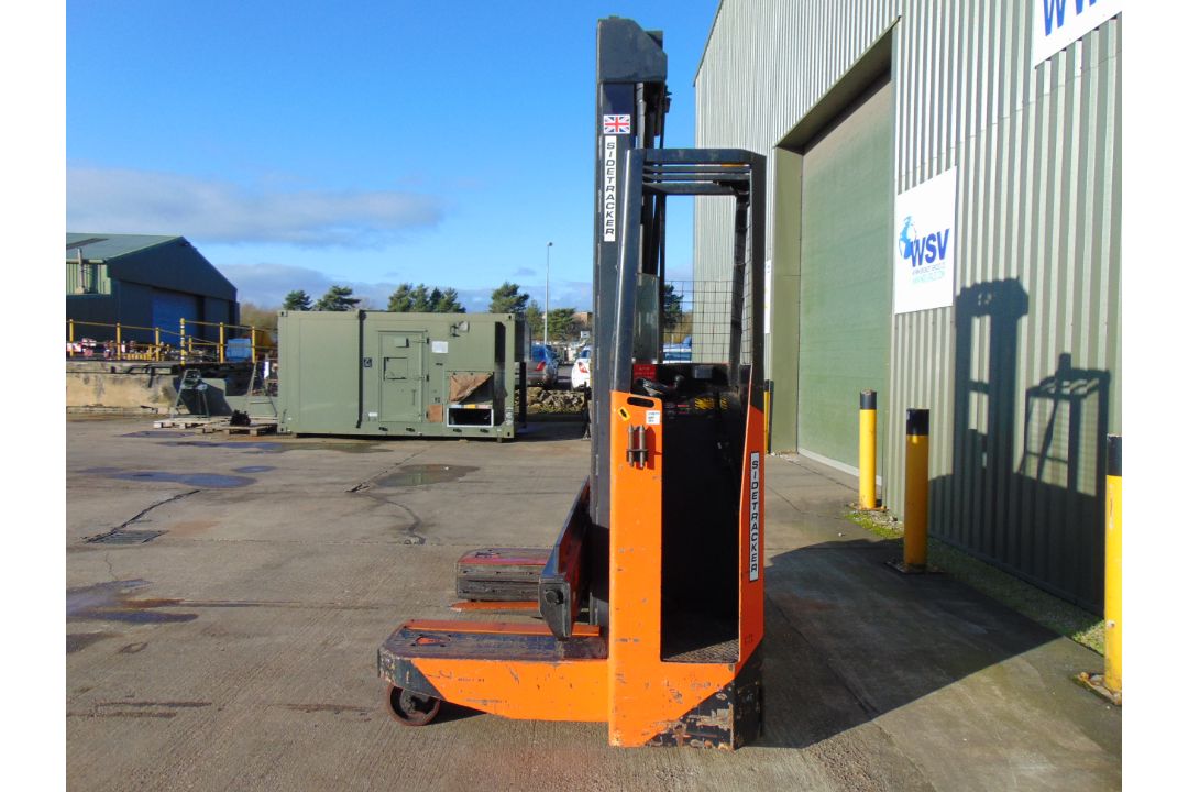 1999 Sidetracker S025B 4 Way Drive 4-way Reach Truck - Image 5 of 31