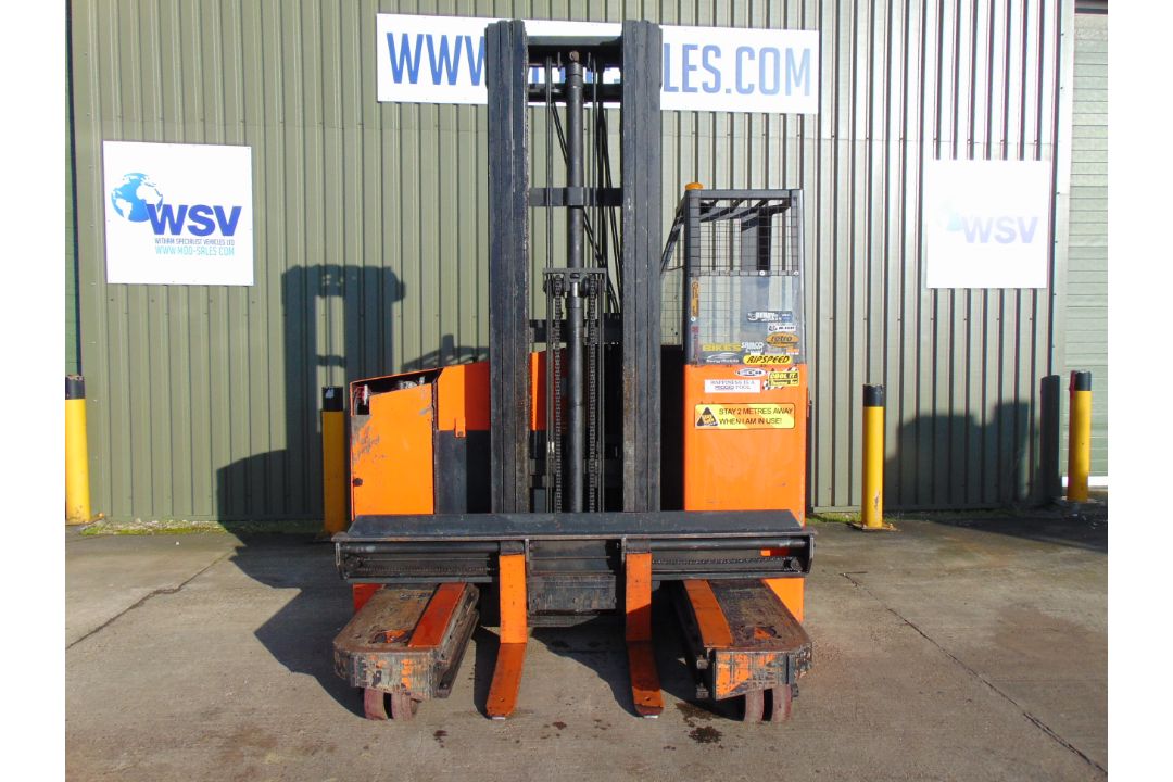1999 Sidetracker S025B 4 Way Drive 4-way Reach Truck - Image 25 of 31
