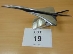 BEAUTIFUL POLISHED ALLUMINUM DESK TOP MODEL OF A CONCORD IN FLIGHT ON STAND. 46CM X 16 CM