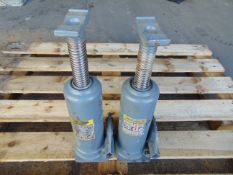 Q 2 Weber 10 Tonne Hydraulic Jacks