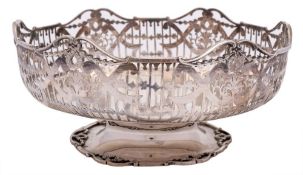A George V silver fruit bowl, maker Joseph Rodgers & Sons, Sheffield 1933: initialled,