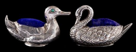 An Edwardian novelty silver pin cushion, maker Adie & Lovekin Ltd, Birmingham,