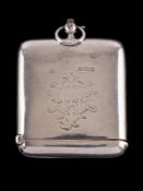 An Edwardian silver combination vesta /sovereign case, maker Walker & Hall, Sheffield,