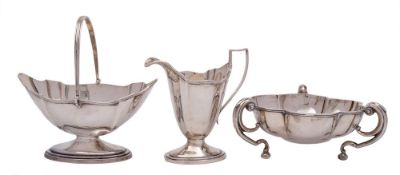 An Edward VII silver part tea service, maker Josiah Williams & Co, London,