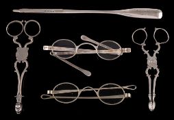 A pair of George III silver sugar nips, maker Richard Mills, London, C1765: 13cm.