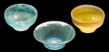 Ysart glass, three circular bowls: one yellow with a speckled grey rim,
