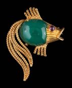 An 18ct gold and chrysoprase 'fish' brooch: with cabochon eye, approximately 32mm long x 24mm wide,