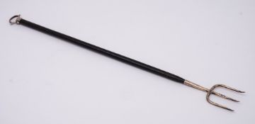 A George V silver and ebony toasting fork, maker Thomas Bradbury & Sons Ltd, Sheffield,