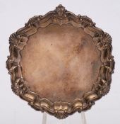 An Edward VII silver waiter, maker Goldsmiths & Silversmiths Co Ltd, London,