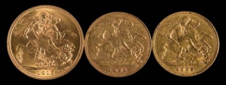 A George V sovereign dated '1912' and two Edward VII half sovereigns dated '1902' and '1904'.