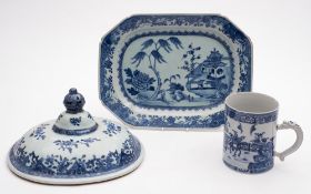 A Chinese blue and white octagonal dish,