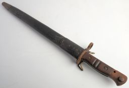A WWI American 1907 pattern bayonet by Remington: the straight fullered blade stamped 'US' with