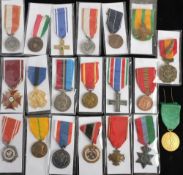 A group of twenty various world medals, including Polish, Italian and others.
