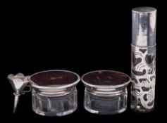 A pair of George V clear glass, tortoiseshell and silver mounted rouge pots, maker Synyer & Beddoes,