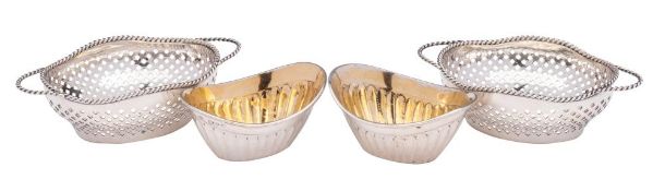 A pair of George V silver bon bon dishes, maker William Hutton & Sons Ltd, Birmingham,