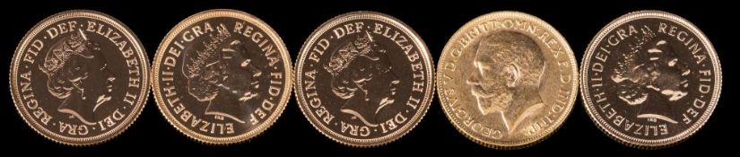 Five gold full sovereigns: 1918, 2010, 2013 and two 2018, all in cases or pouches,