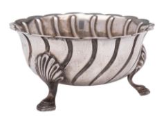 A George V silver sugar basin, maker Garrard & Co Ltd, London,
