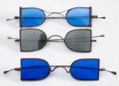 Three pairs of late 18th/early 19th century Richardson pattern 'D' shaped steel spectacles: with