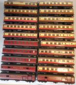 Hornby Dublo, a collection of assorted passenger coaches: various liveries,