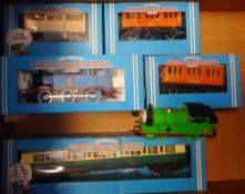 Hornby The world Of Thomas The Tank Engine: includes Thomas, Clarabel, Annie, Cattle Wagon,