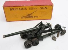 Britains No 2064 155mm Field Gun: dark green with trail wheels,