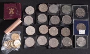 A mixed group of modern crowns: together with eleven £2 coins and a mint roll of new pence.