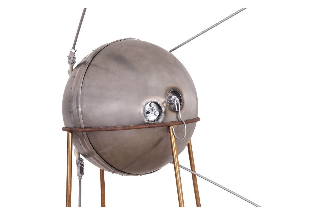 Laboratory Test Model of "Sputnik 1 EMC/EMI", 1957 - Image 2 of 3