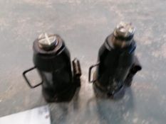 (2) Bottle Jacks. Located in Mt. Pleasant, IA