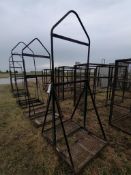 (1) 8' Basket. Located in Lake Crystal, MN.