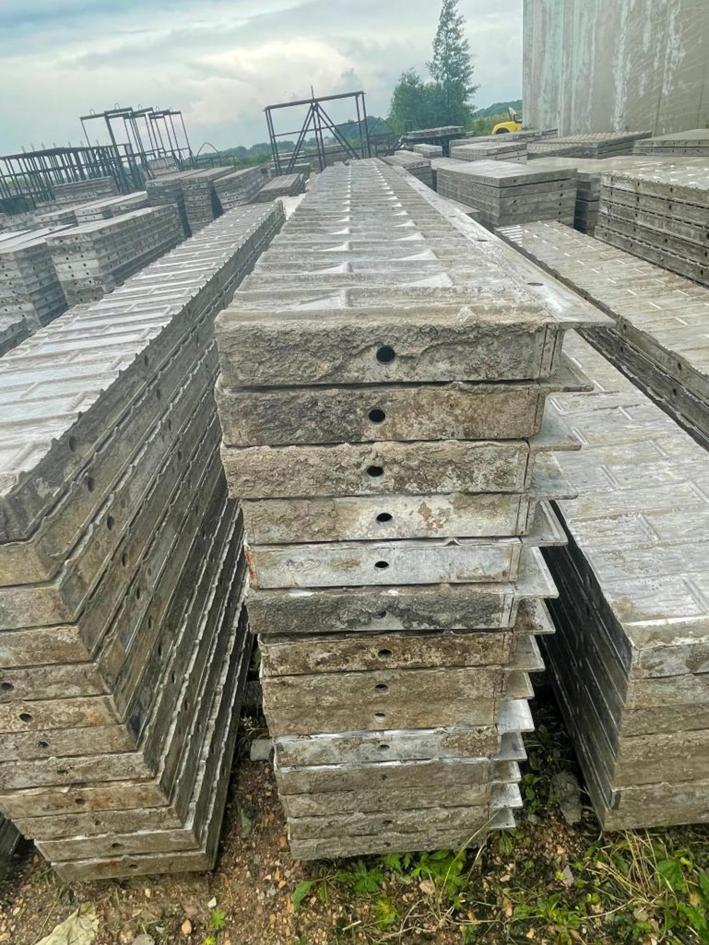 (14) 12" x 9' Corners with 9' Angles Wall-Ties Textured Brick Aluminum Concrete Forms 6-12 Hole Patt - Image 5 of 6