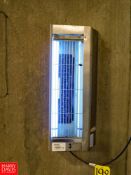 Sticky Fox S/S Fluorescent Bug Light, Model 225GT Rigging Fee: $20