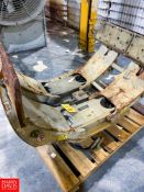 Yale Forklift Barrel Clamp Attachment Rigging Fee:$200