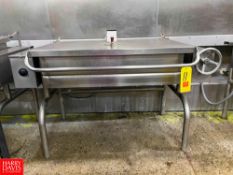 Groen 40 Gallon S/S Electric Tilt Skillet. Rigging Fee: $325