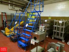 Portable Rolling Stairs (9 steps) 123