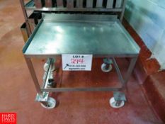 S/S Table On Wheels 32.5