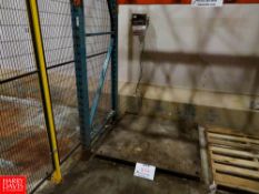 Platform Scale With Storm Control, Model: 205 Cardinal, S/N: E27716-0238, 48