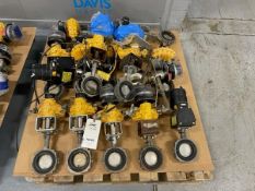 Lot of (16) Keystone 3